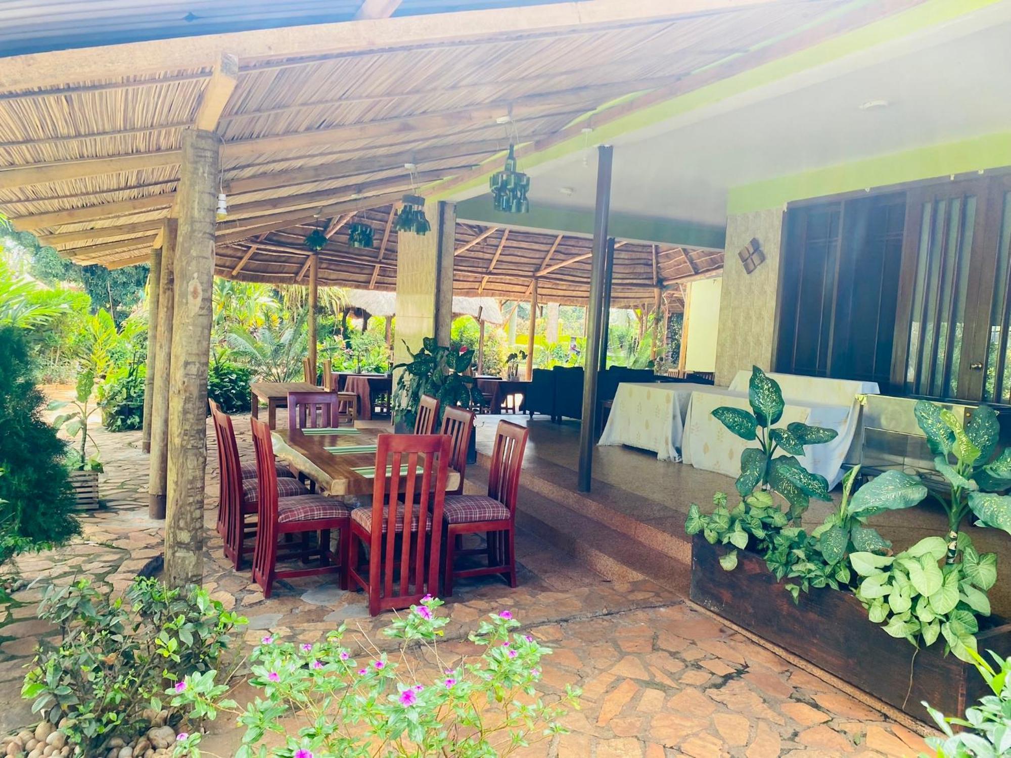 Afro Smile Hotel & Guest House Jinja Kültér fotó