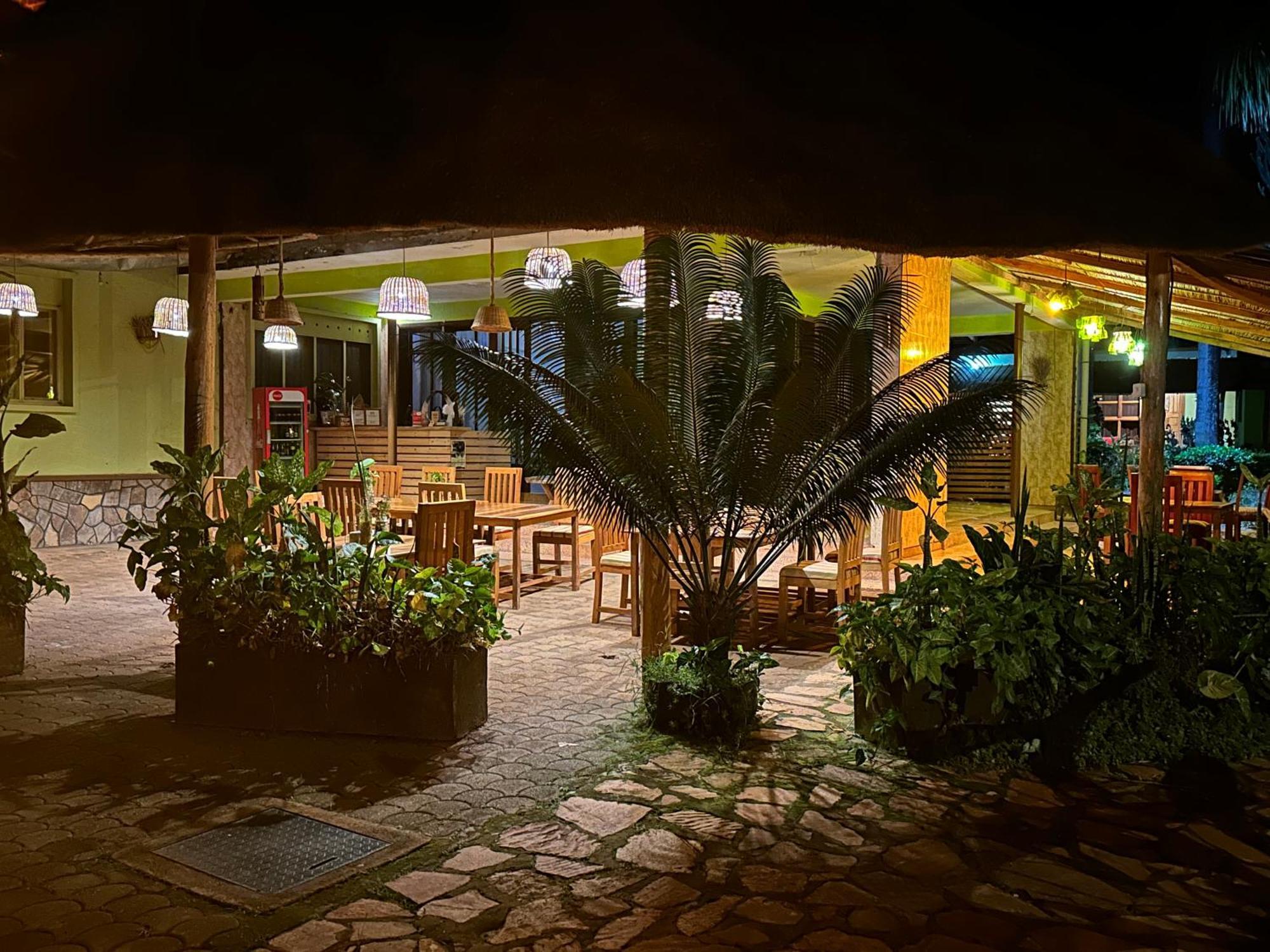 Afro Smile Hotel & Guest House Jinja Kültér fotó