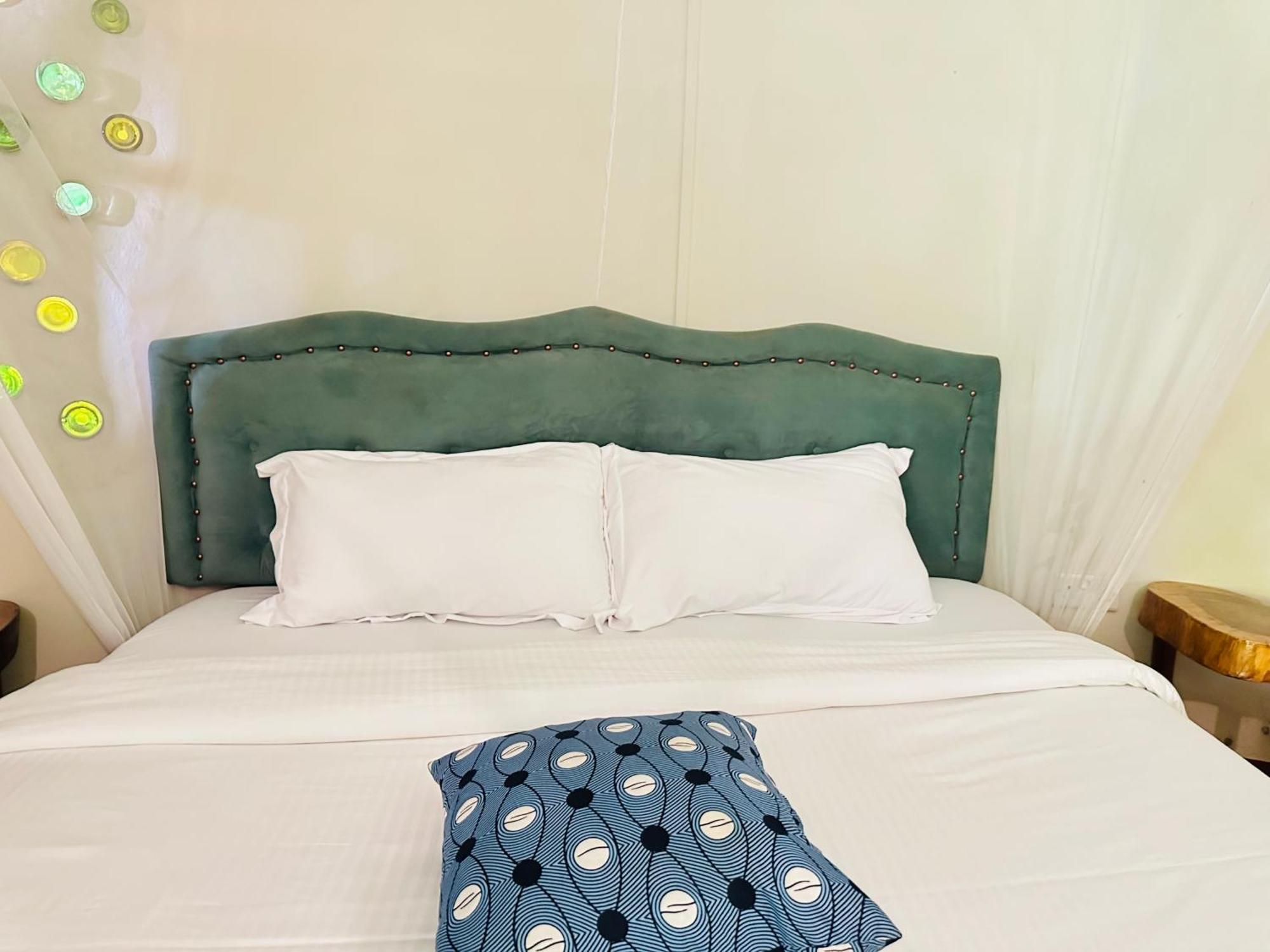 Afro Smile Hotel & Guest House Jinja Kültér fotó