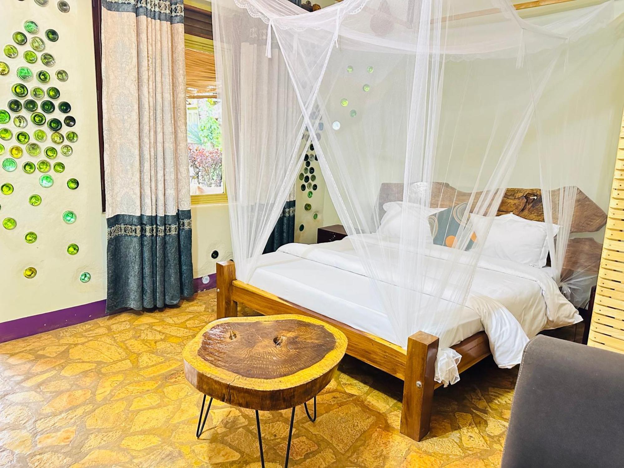 Afro Smile Hotel & Guest House Jinja Kültér fotó