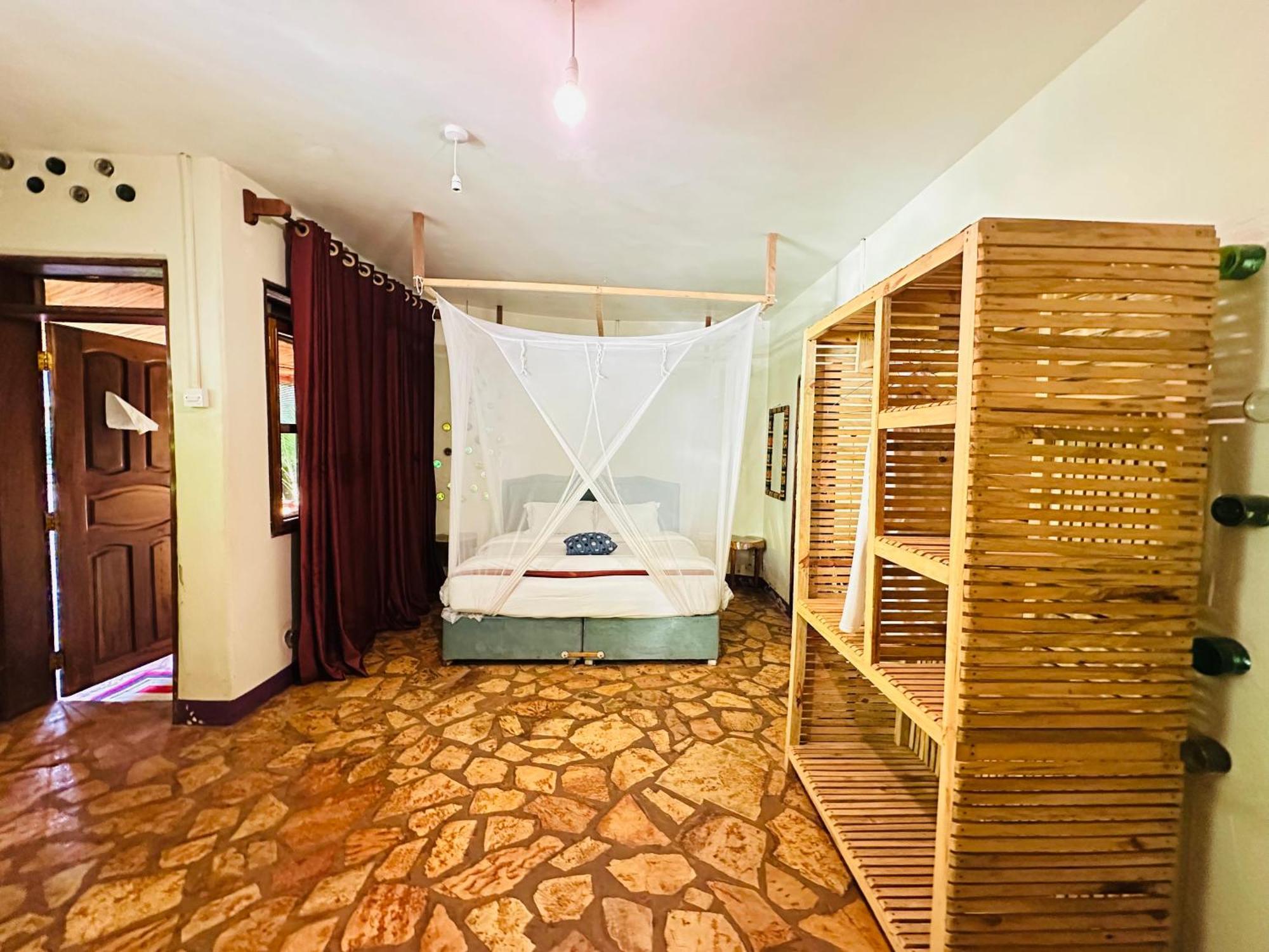 Afro Smile Hotel & Guest House Jinja Kültér fotó
