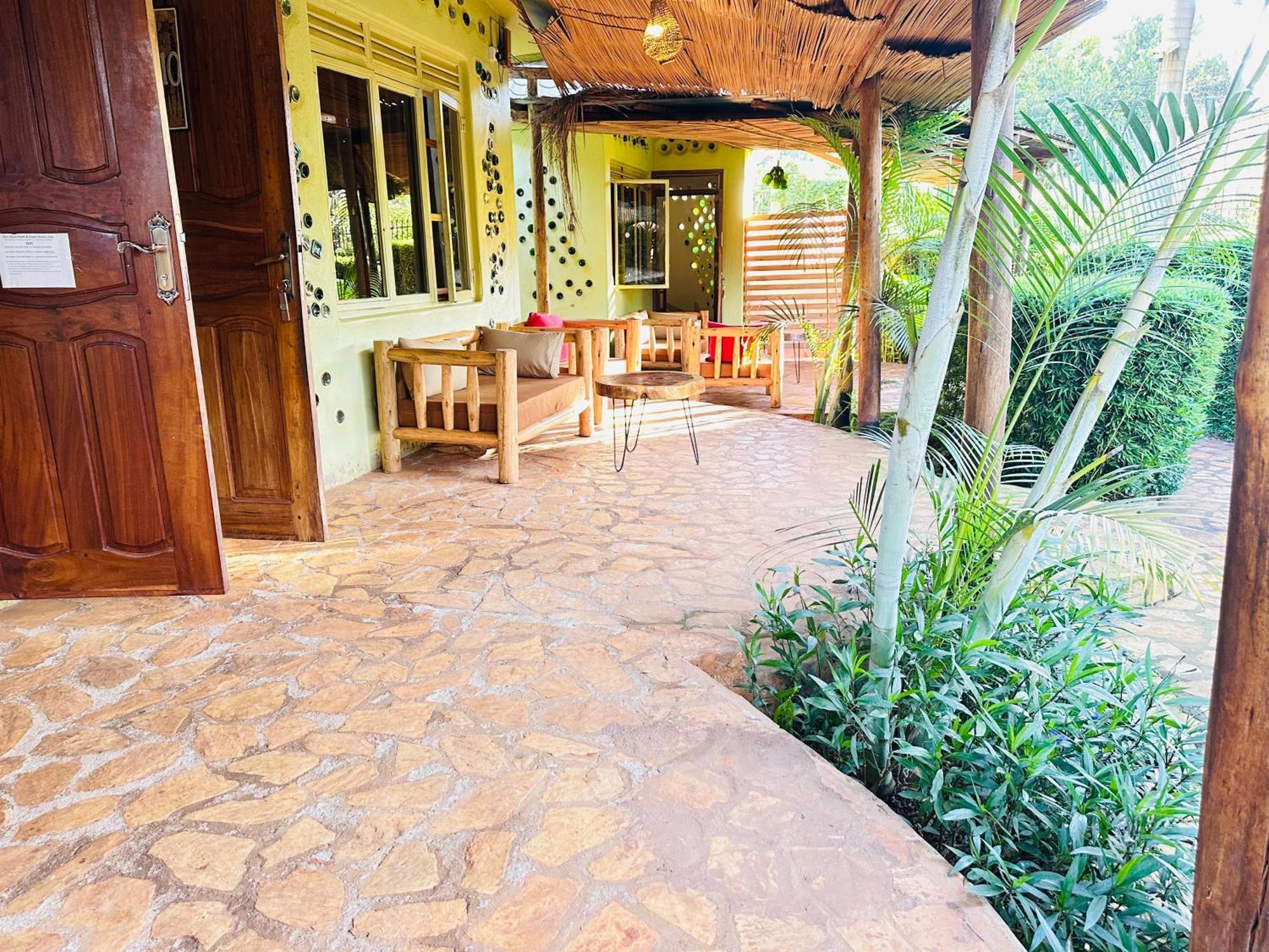 Afro Smile Hotel & Guest House Jinja Kültér fotó